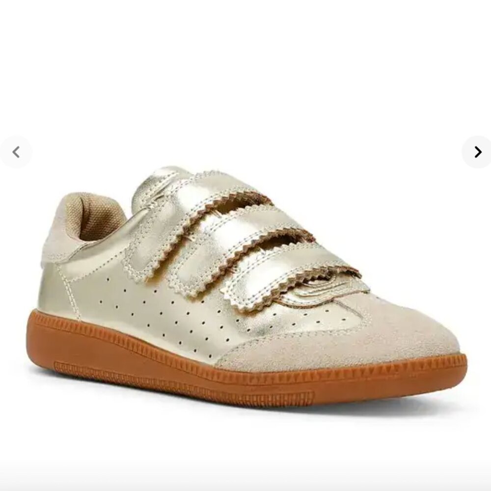 Steve madden  momentum sneakers GOLD- NWOT Size 9.5